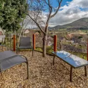 Caradoc View Cottage: Stunning Shropshire Hills Retreat with Views of Little Switzerland