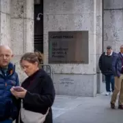 DWP Warns 300,000 Households to Receive No Benefits
