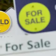 First-Time Buyers Urged to Lock Mortgage Rates Now as Cuts May Reverse