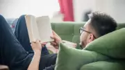 New Books Round-Up: Thrillers, Crime, Memoirs, and Kids' Fun
