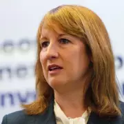 Rachel Reeves hits back at heckler shouting 'get Sir Keir Starmer out'