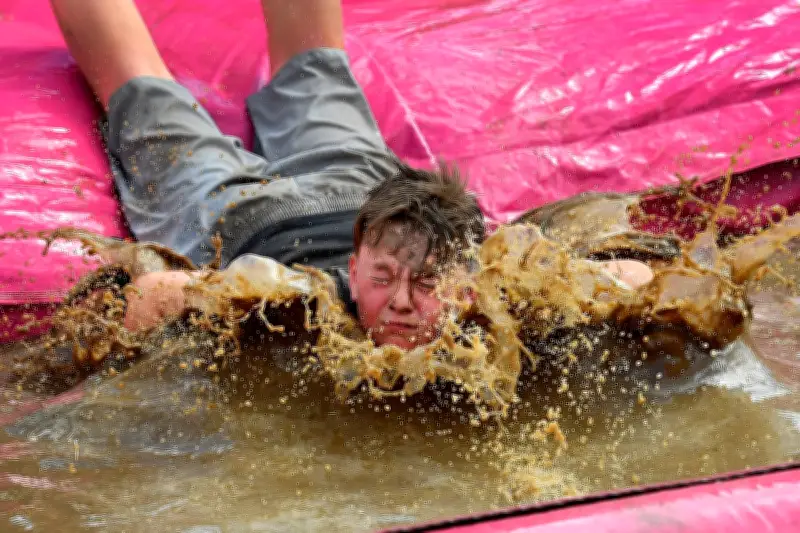 24 Stunning Photos from the Pretty Muddy 5k at Sandwell Valley Race for Life