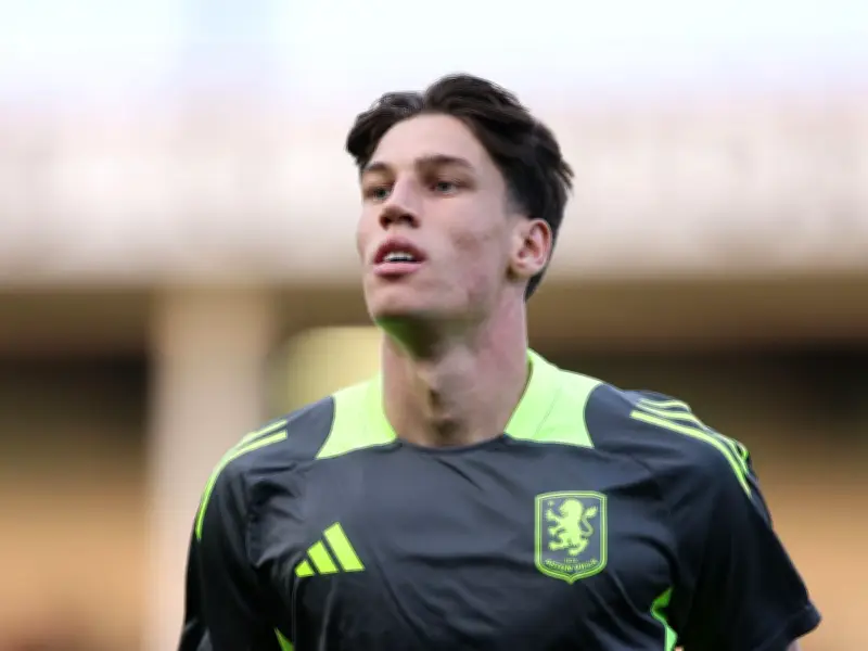 Aston Villa defender Sil Swinkels set for permanent Sheffield Wednesday move