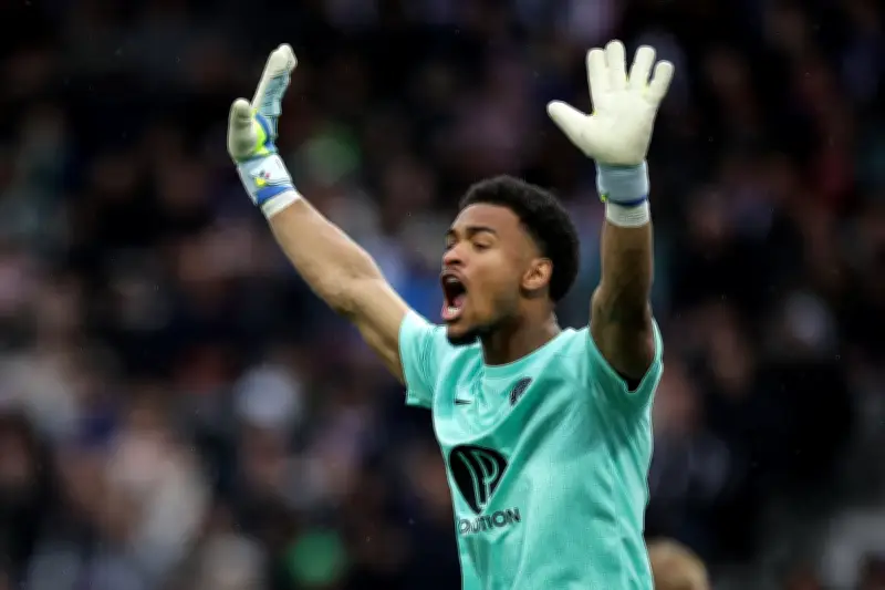 Aston Villa Eye French Goalkeeper as Emi Martinez Uncertainty Continues