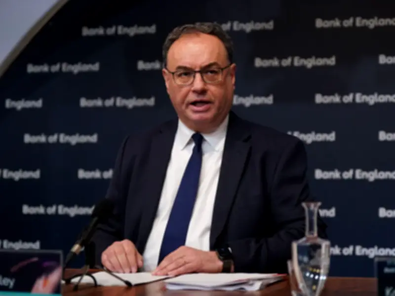 Bank of England Holds Rates at 3.75%, Accepts Slow Return to 2% Inflation Target