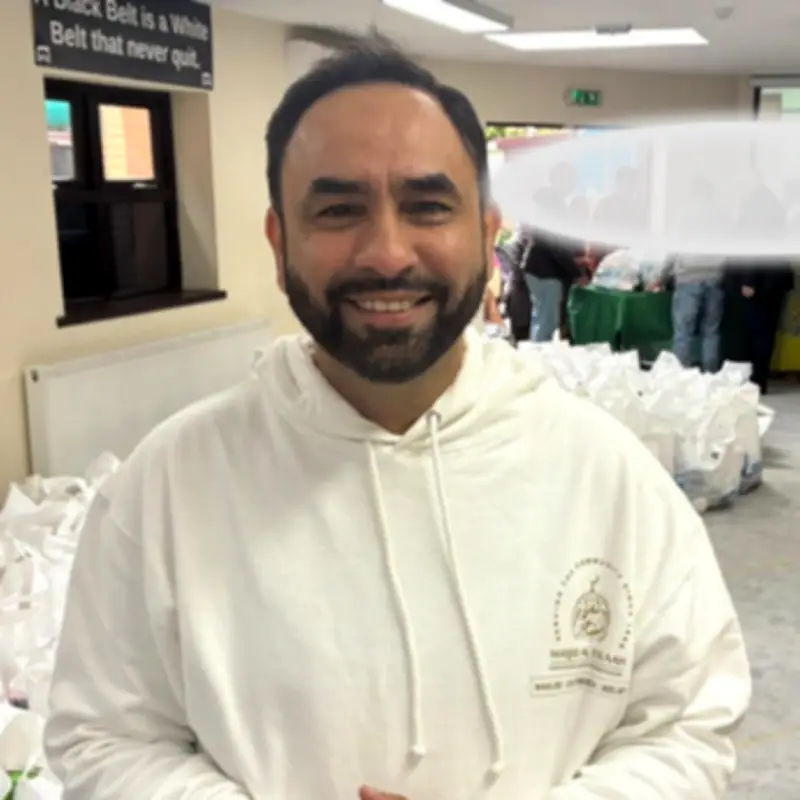 Birmingham Mosque Fights Child Poverty with Weekly Food Parcels