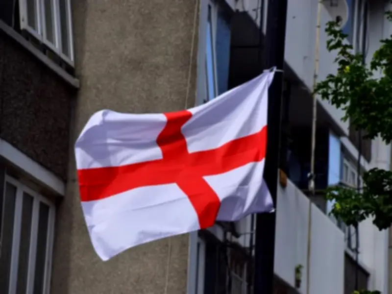 Council Takes Flag Dispute to High Court Over Safety and Trespass