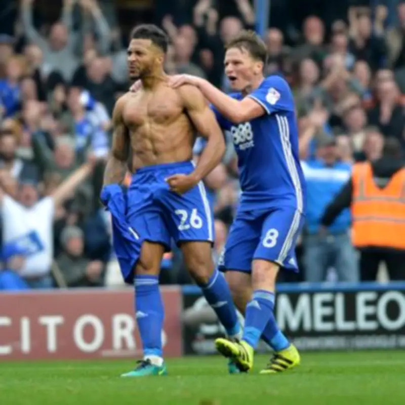 David Davis: Told to Leave Birmingham City, Promised New Contract in 24 Hours