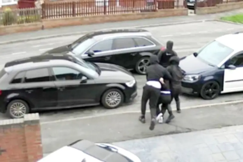 Distressing Kidnapping in Shropshire: Woman Screams 'Let Him Go'