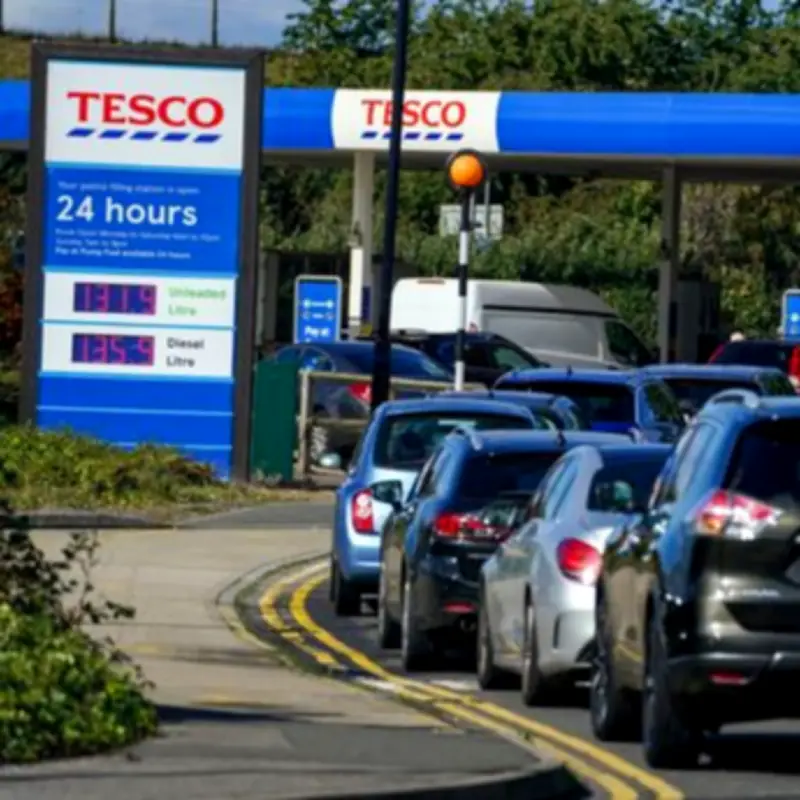 Drivers Could Save £468 a Year on Fuel by Shopping Around at Supermarkets