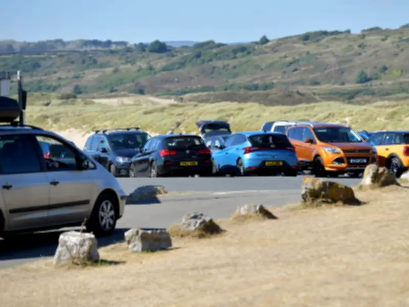Drivers Urged to Cool Cars Before Setting Off as UK Temperatures Hit 34C