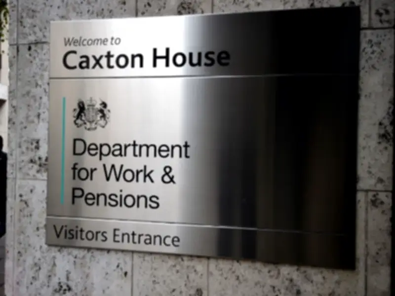 DWP One-Hour Rule for Benefits Claimants in 360 Areas Announced