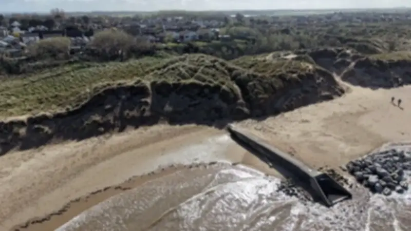Emergency Rock Armour Works to Reduce Flood Risk and Coastal Erosion at Hightown Beach