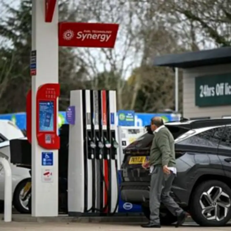 Family Car Drivers Face £88 Fuel Charges in June, RAC Warns