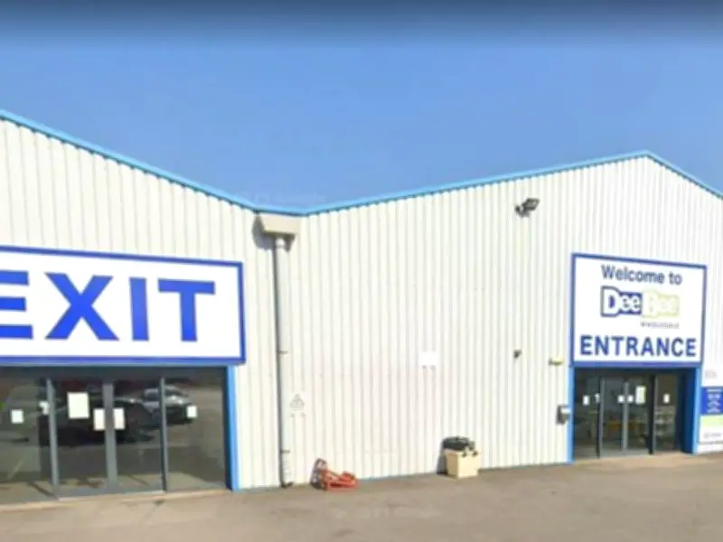 Grimsby's Dee Bee Wholesale acquired by UK's largest independent wholesaler