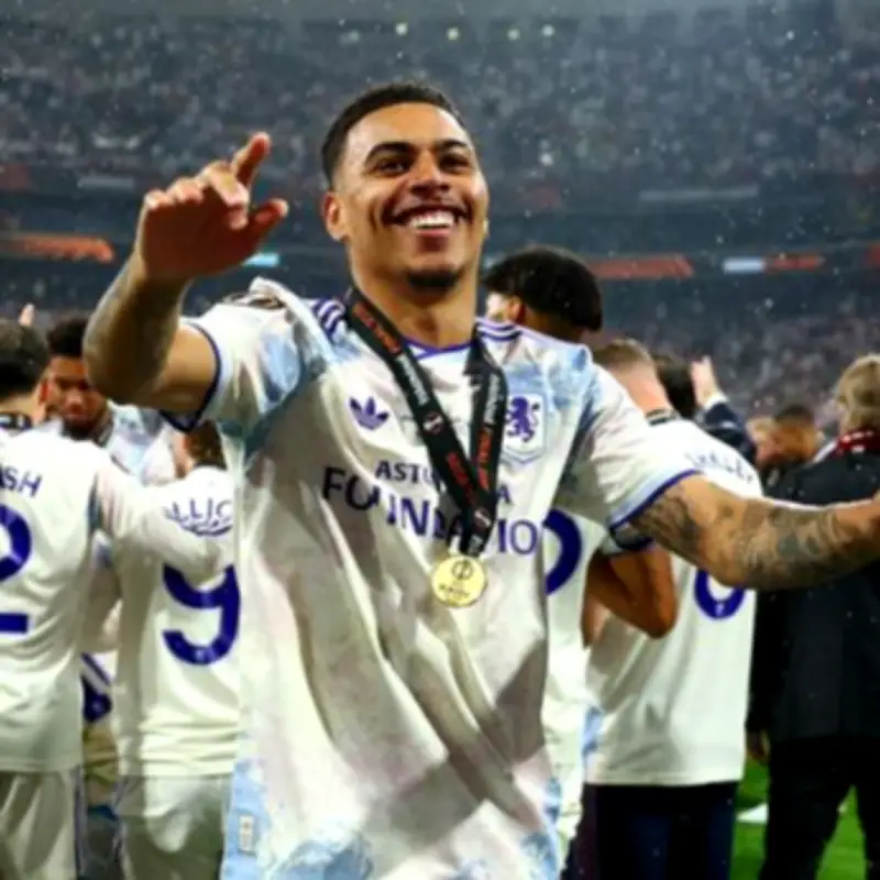 Liverpool Hand Arsenal Boost Over £80m Aston Villa Star Rogers