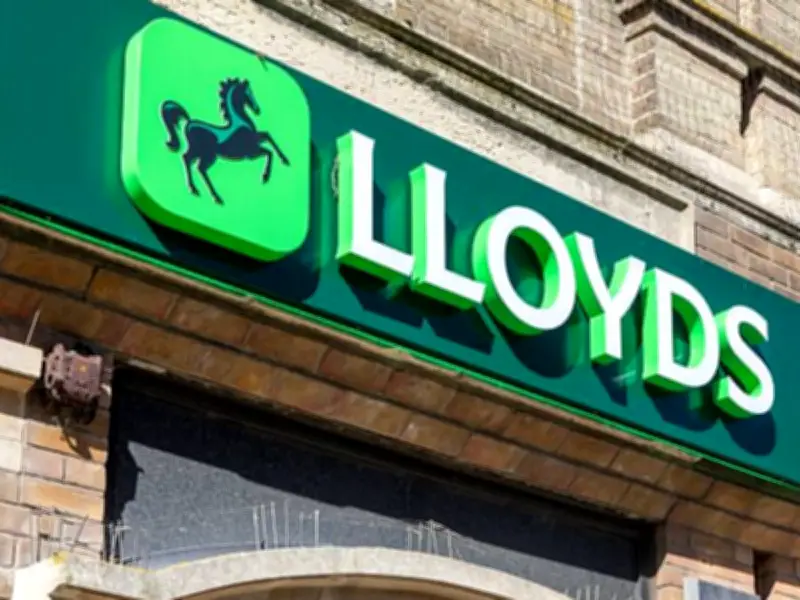 Lloyds Bank: 94% of UK financial firms expect AI-driven growth by 2036