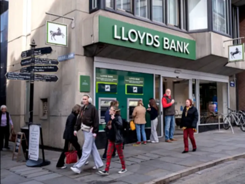 Lloyds Bank Removes Online Banking Feature, Customers Unhappy