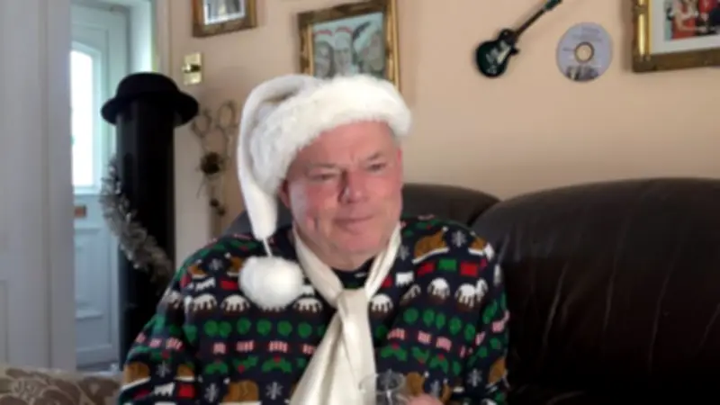 Man Celebrates Christmas Every Day for Over 30 Years, Has No Plans to Stop