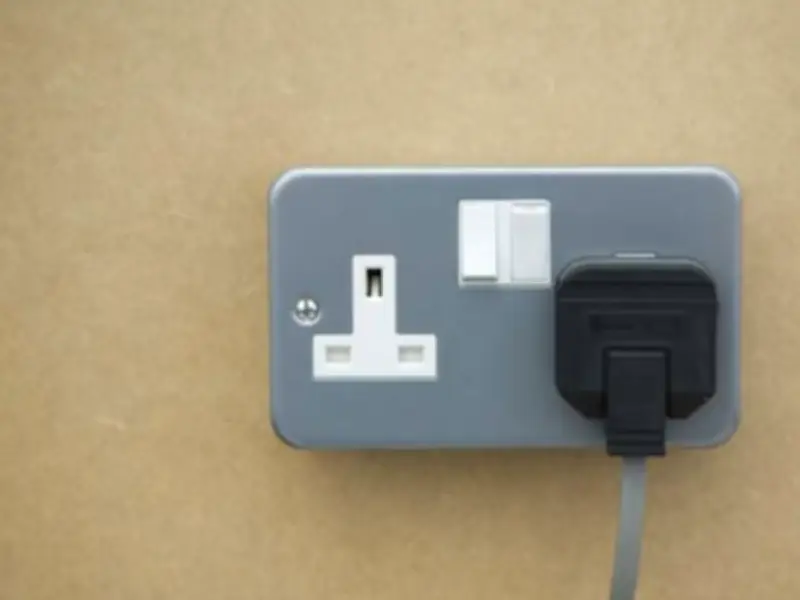 Met Office Urges UK Households to Switch Off 4 Items Before Monday Power Cuts