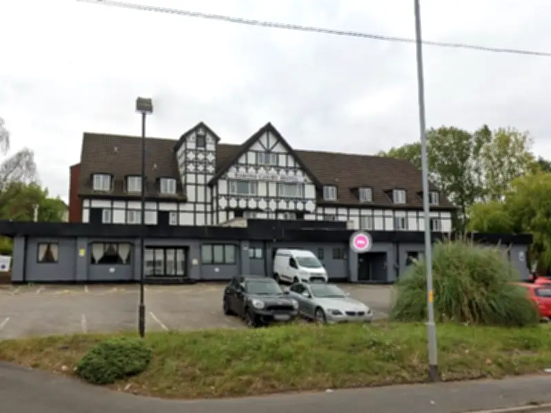 Midland leaders dismiss online rumours about 'migrant hotel' and apartments