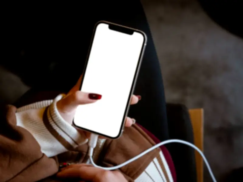 Millions of iPhone Users Could Get £77 Payout in UK Class Action Lawsuit