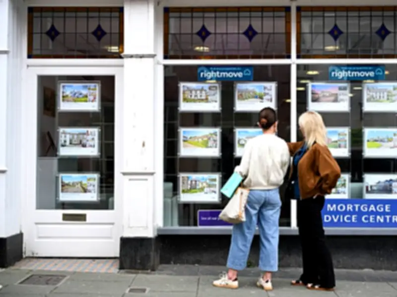 Mortgage Crisis Warning for Tradespeople with Loans to Age 80