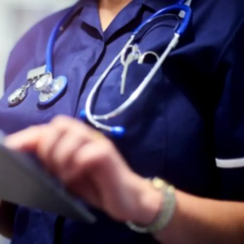 NHS Bans Political Symbols on Uniforms Amid Antisemitism Crisis