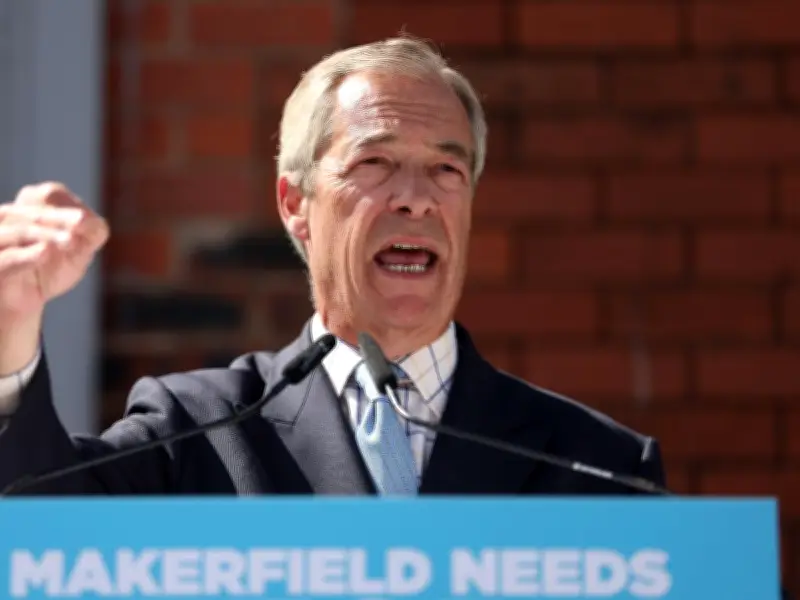 Nigel Farage Demands General Election After Keir Starmer Resigns as PM
