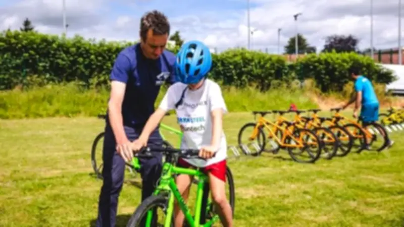 Olympic Champion Alistair Brownlee Inspires 1,150 Children at Triathlon Event in Mold