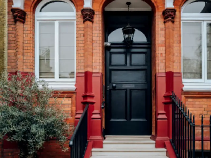 One Third of Gen Z Prefer Texting Over Knocking at Doors