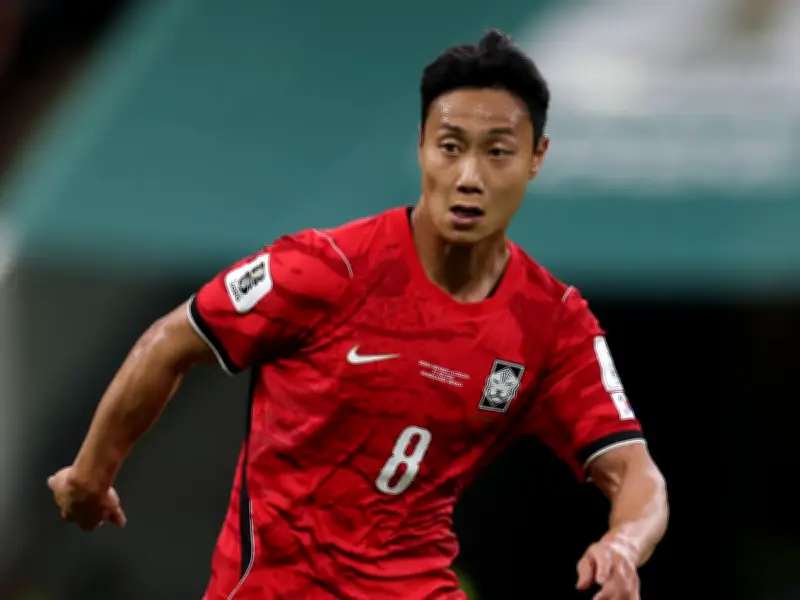 Paik Seung-ho Stars for South Korea in World Cup Opener Victory