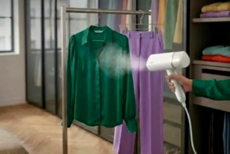 Philips Handheld Steamer on Amazon: Crease-Free Clothes Without Ironing
