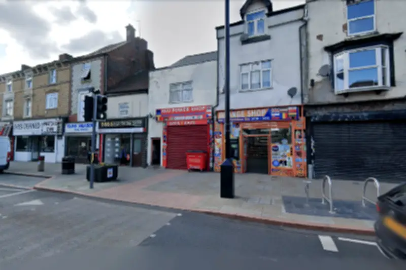 Roof Collapse on Brierley Hill High Street Prompts Fire Service Response