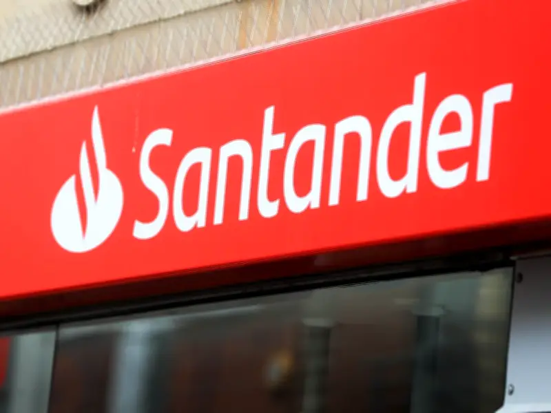 Santander UK to Cut £433m Costs Using AI by 2028