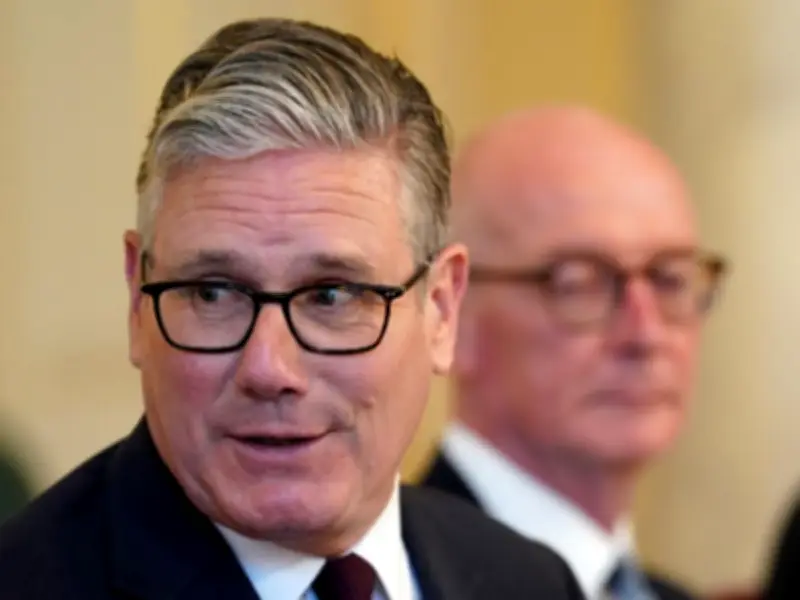Sir Keir Starmer to Introduce New Pavement Law Allowing Delivery Robots Before Stepping Down