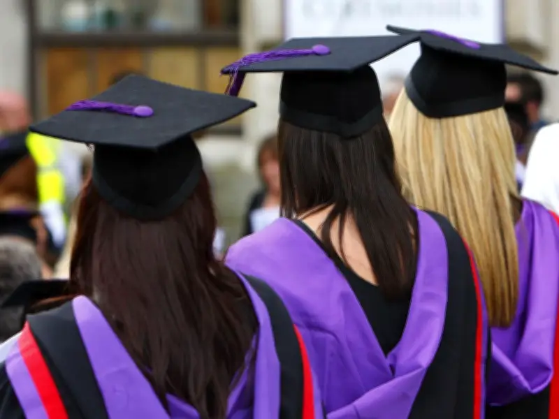 Thousands of Foreign Students Leave UK Without Repaying £900m in Loans