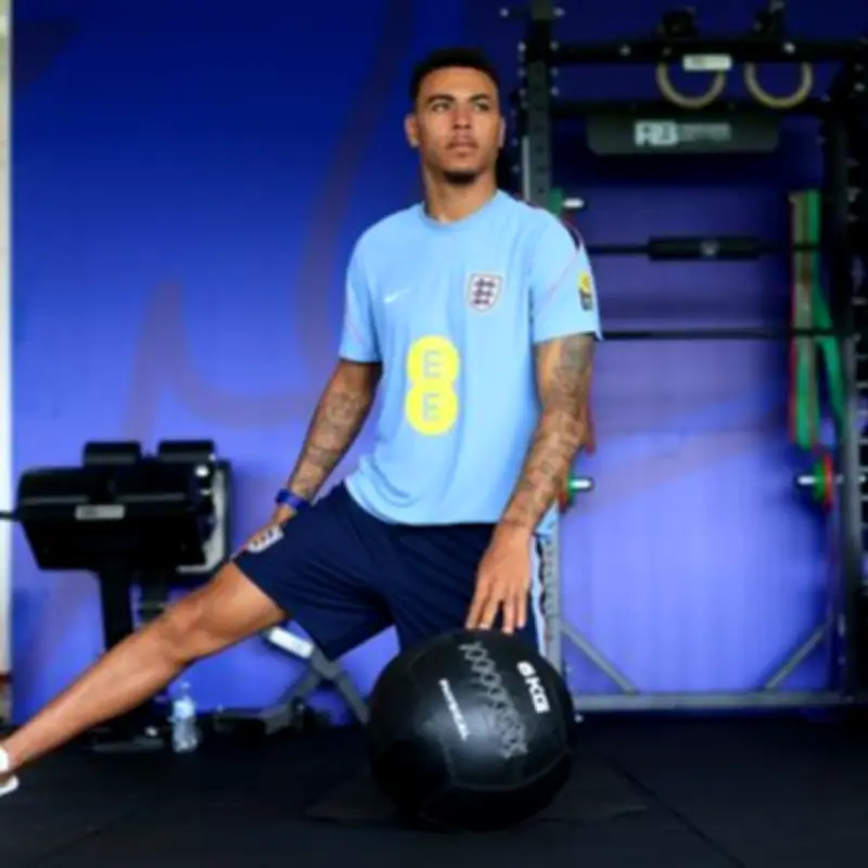 Tuchel Sets Transfer Policy for England Stars Amid Morgan Rogers Speculation