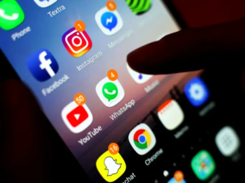 UK Bans Social Media for Under-16s: Full List of Apps Affected