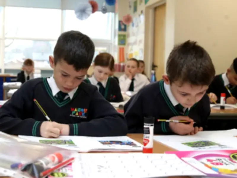 UK Schools: No Official Closure Temperature as 38C Heatwave Looms