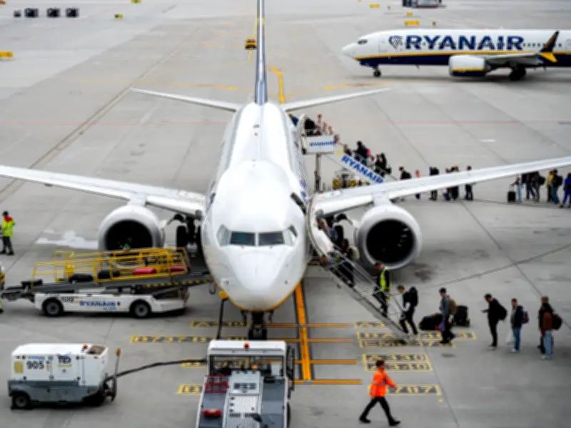 Viral Ryanair hack: Vacuum pack 20kg luggage for free carry-on