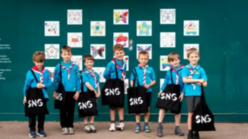 Welwyn Garden City Scouts Create Art for New Bloom Development Hoarding