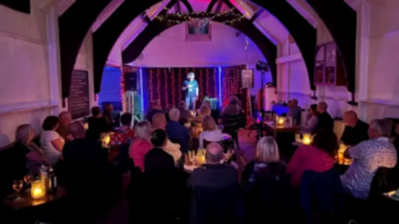 Wirral Comedy Club Offers Free Ticket for Telling a Joke at Door