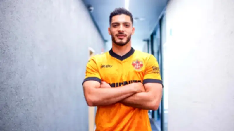 Wolves Complete Stunning Re-Signing of Legendary Striker