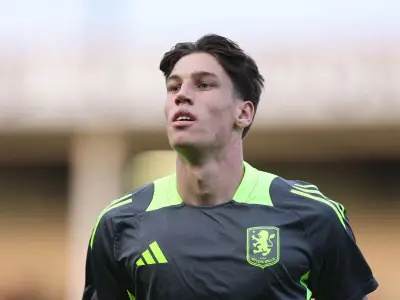 Aston Villa defender Sil Swinkels set for permanent Sheffield Wednesday move