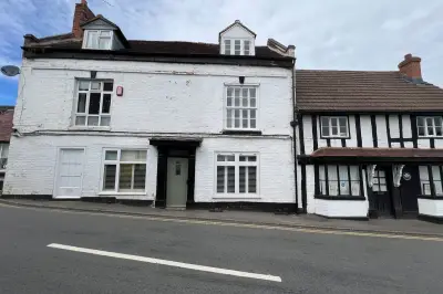 Charming Grade II Listed Home in West Midlands Goes to Auction