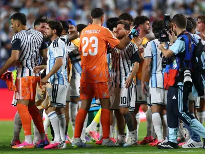 Emi Martinez Clean Sheets Help Argentina Reach World Cup Knockout Stage