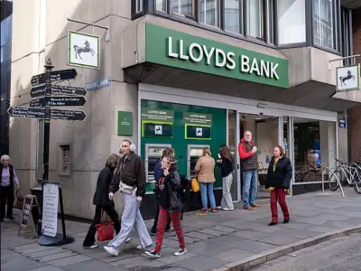 Lloyds Bank Removes Online Banking Feature, Customers Unhappy