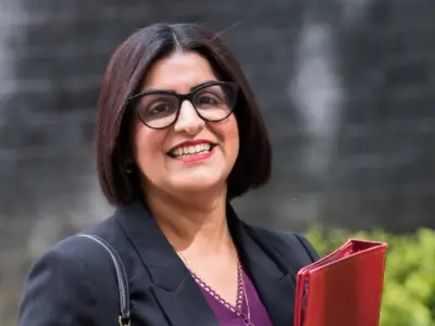 Shabana Mahmood announces new £10,000 asylum repayment rule for households
