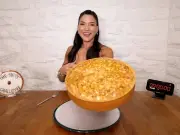 Birmingham competitive eater Leah Shutkever devours world's biggest Bakewell Tart in 25 minutes
